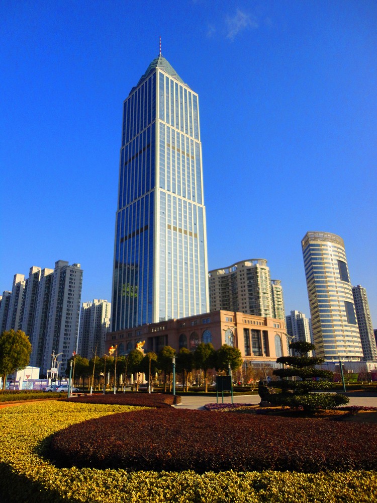南通中南匯泉國際廣場1 高度277.96米.jpg
